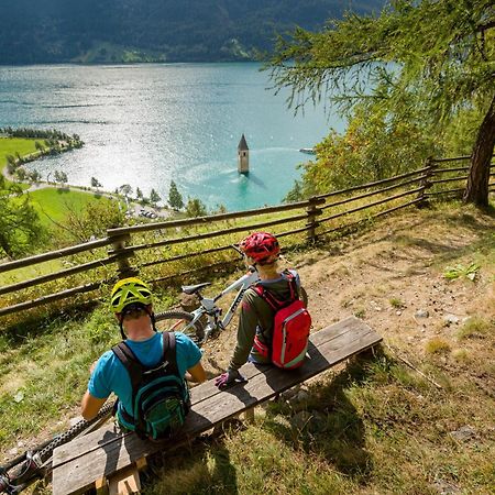 Sankt Johann Spa Suites & Apartments Prato allo Stelvio Eksteriør billede
