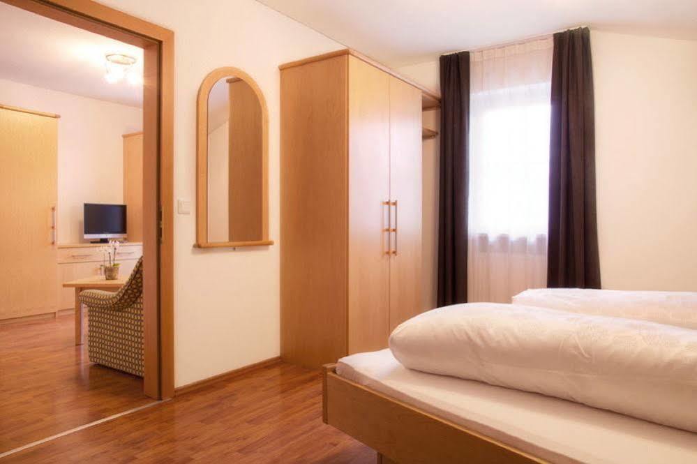 Sankt Johann Spa Suites & Apartments Prato allo Stelvio Eksteriør billede